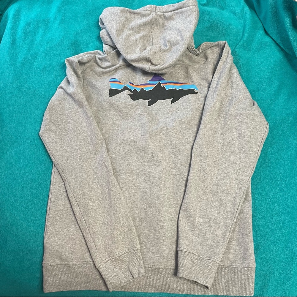 PATAGONIA MENS GRAY ZIP UP HOODY SIZE L